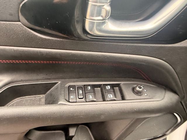 Used 2025 Jeep Compass Trailhawk AWD/4WD image 4