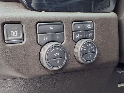 Used 2024 Chevrolet Silverado 2500 LT w/ All Star Edition AWD/4WD image 18