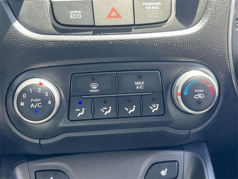 Used 2015 Hyundai Tucson SE image 28