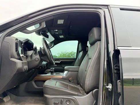 Used 2026 Chevrolet Silverado 1500 High Country w/ High Country Premium Package AWD/4WD image 7
