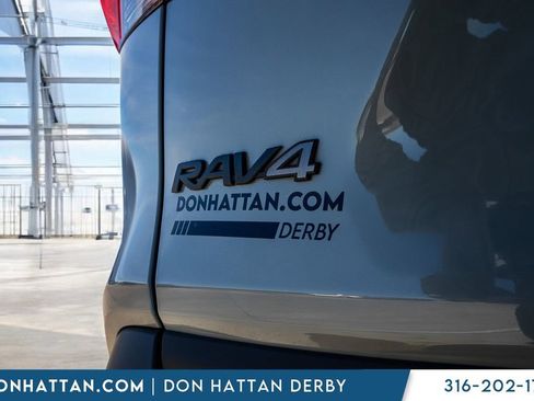 Used 2023 Toyota RAV4 Adventure image 35