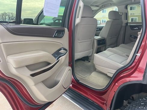 Used 2016 GMC Yukon SLE w/ HD Trailering Package image 35