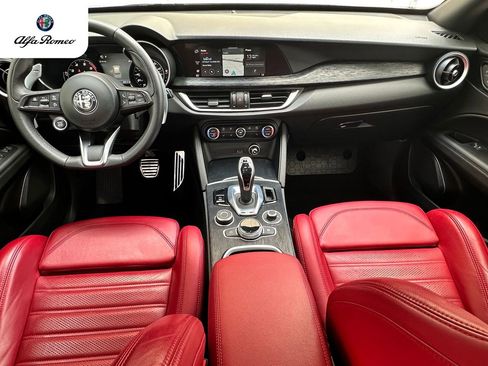 Used 2023 Alfa Romeo Stelvio Sprint image 27