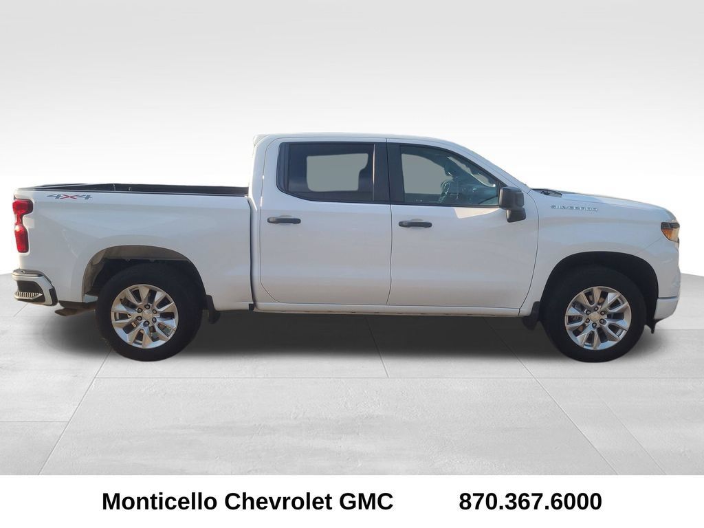 Used 2024 Chevrolet Silverado 1500 Custom AWD/4WD image 9