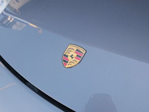 Used 2004 Porsche 911 Carrera RWD image 37