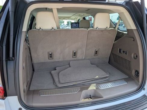 Used 2021 GMC Yukon Denali w/ Denali Premium Package AWD/4WD image 29