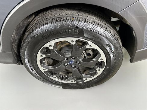 Certified 2023 Subaru Crosstrek 2.0i Premium image 33