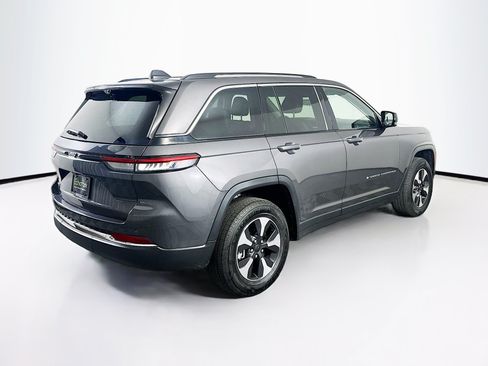 Used 2022 Jeep Grand Cherokee Limited 4xe w/ Luxury Tech Group II AWD/4WD image 9
