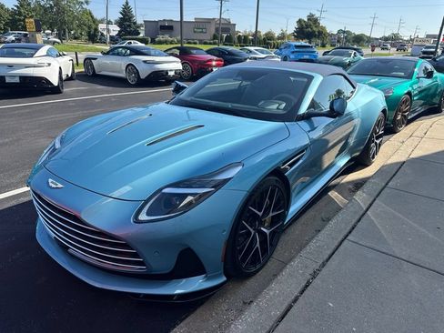Used 2024 Aston Martin DB12 Convertible RWD image 2