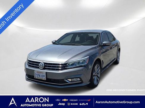 Used 2017 Volkswagen Passat 1.8T SEL Premium FWD image 1