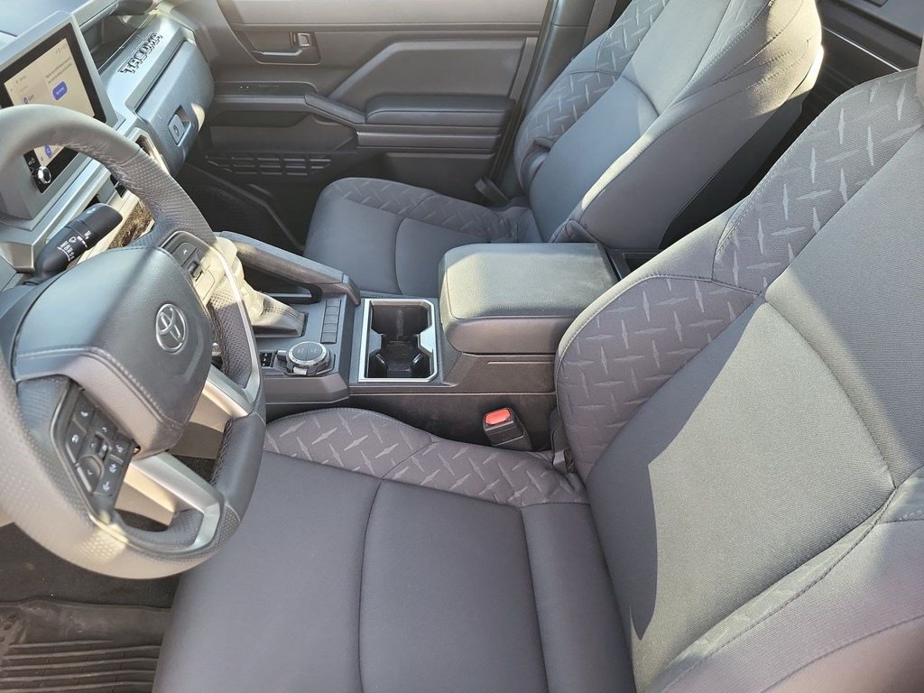 Used 2026 Toyota Tacoma SR5 w/ SR5 Upgrade Package AWD/4WD image 18