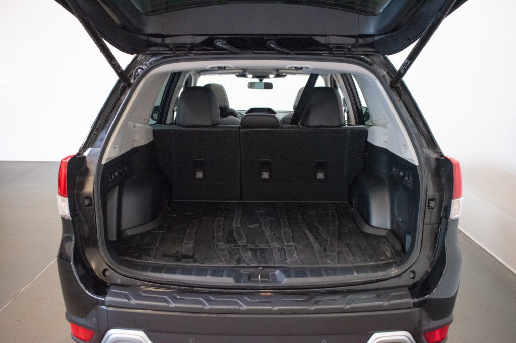 Used 2023 Subaru Forester Touring AWD/4WD image 24