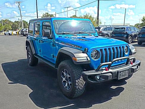 Used 2022 Jeep Wrangler Unlimited Rubicon w/ LED Lighting Group AWD/4WD image 3