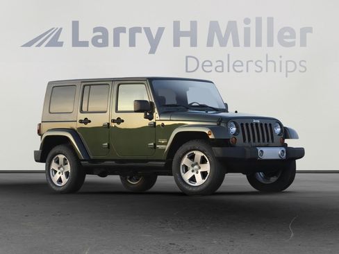 Used 2009 Jeep Wrangler Unlimited X AWD/4WD image 3