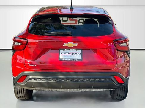 Used 2026 Chevrolet Trax LS FWD image 6