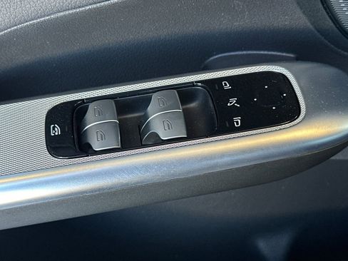 New 2026 Mercedes-Benz GLC 300 image 23