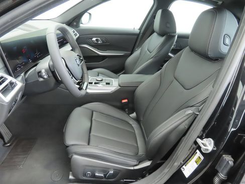 Used 2026 BMW 330i Sedan w/ Premium Package RWD image 20