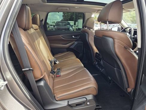 Used 2022 Acura MDX SH-AWD w/ Advance Package image 17