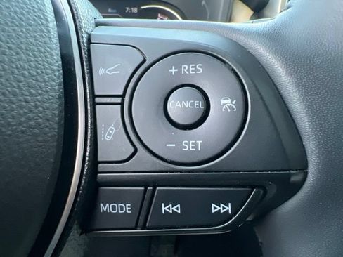 Used 2019 Toyota RAV4 Limited w/ Advanced Technology Package AWD/4WD image 23