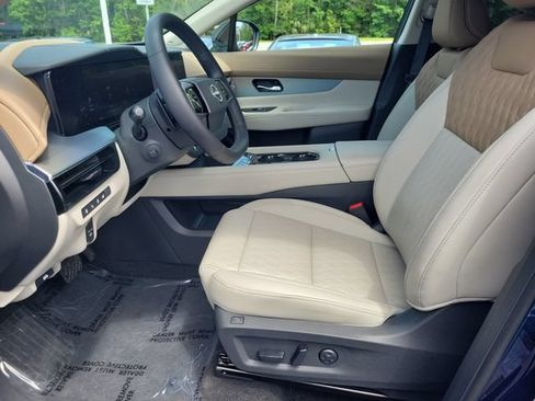 Certified 2025 Nissan Murano Platinum AWD/4WD image 17