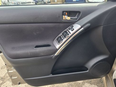 Used 2003 Toyota Matrix XR image 9