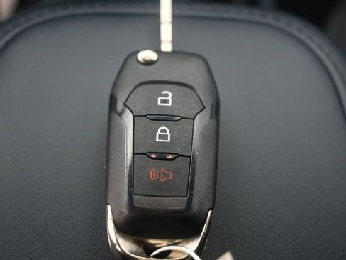 New 2025 Ford Maverick XL image 17