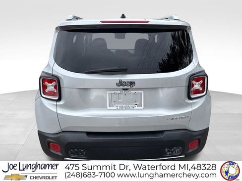 Used 2016 Jeep Renegade Limited FWD image 4