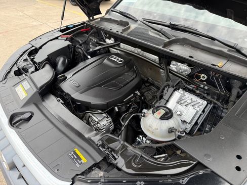 Used 2020 Audi Q5 2.0T Premium Plus w/ Premium Plus Package image 43