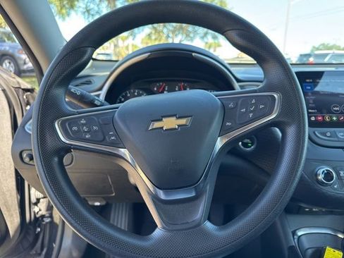 Used 2023 Chevrolet Malibu LT FWD image 29