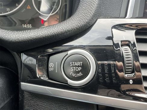 Used 2017 BMW X4 xDrive28i image 29