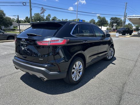 Used 2024 Ford Edge Titanium AWD/4WD image 7