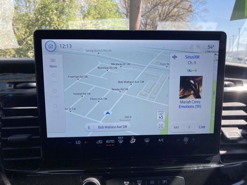 Used 2023 Ford Transit 350 XLT image 20