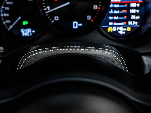 Used 2020 Porsche 718 Boxster Spyder image 24