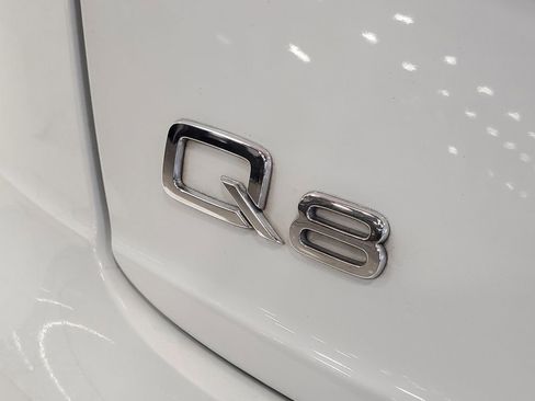 Used 2019 Audi Q8 Premium w/ Convenience Package image 7