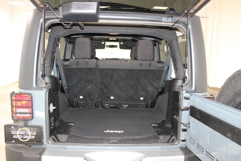 Used 2015 Jeep Wrangler Unlimited Sport AWD/4WD image 33