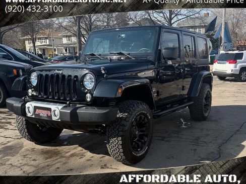 Used 2015 Jeep Wrangler Unlimited Sahara w/ Connectivity Group image 1