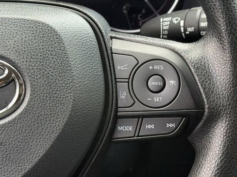 Used 2024 Toyota RAV4 XLE w/ Convenience Package FWD image 15