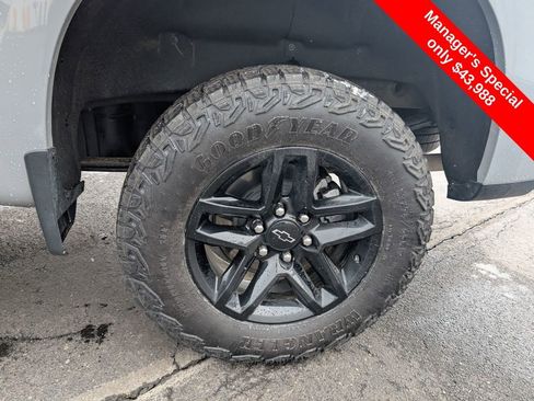 Used 2024 Chevrolet Silverado 1500 Custom Trail Boss w/ LPO, Dark Essentials Package image 25