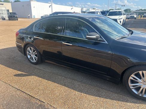 Used 2014 Hyundai Genesis 3.8 w/ Technology Package 03 image 9