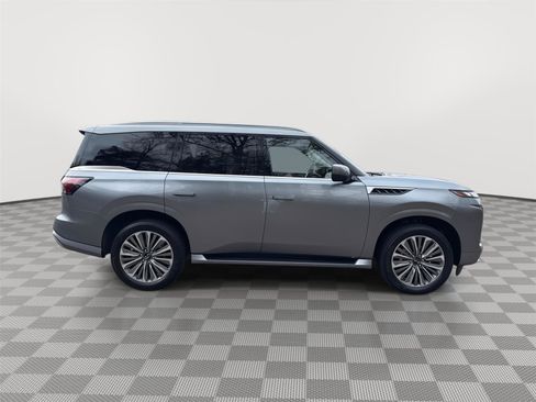 Certified 2025 INFINITI QX80 Sensory image 4