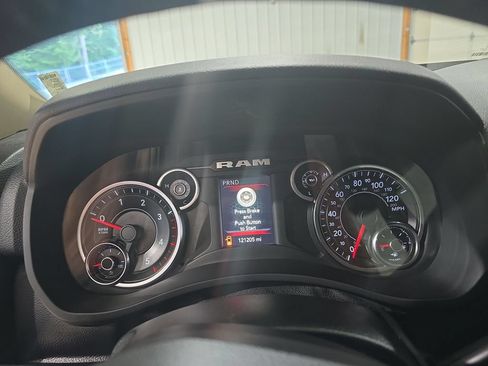 Used 2019 RAM 3500 Big Horn AWD/4WD image 17
