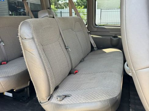 Used 2017 Chevrolet Express 3500 LT w/ LT Preferred Equipment Group RWD image 27