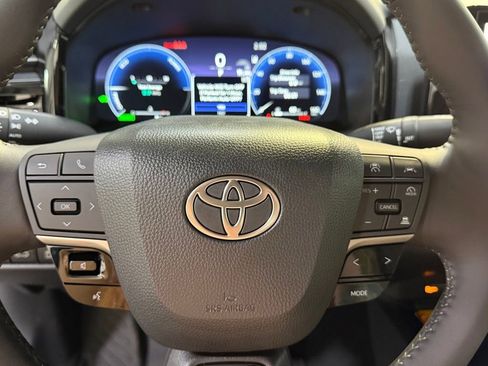 New 2026 Toyota Camry XLE FWD image 29