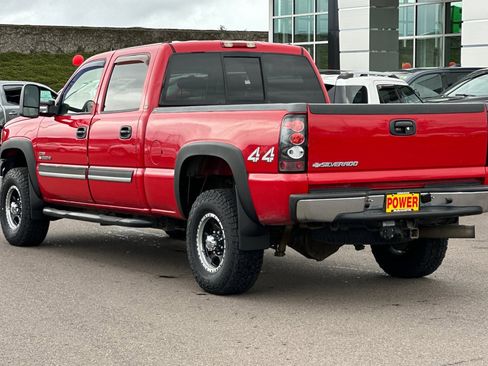 Used 2006 Chevrolet Silverado 2500 W/T w/ Skid Plate Package image 6