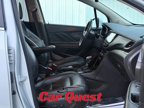 Used 2020 Buick Encore Essence AWD/4WD image 17