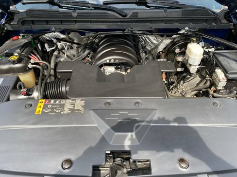 Certified 2018 Chevrolet Silverado 1500 LT w/ All Star Edition AWD/4WD image 10