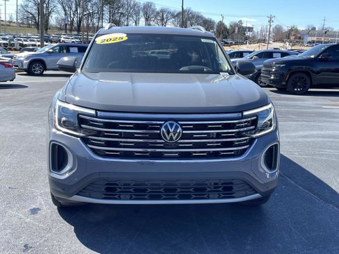 Certified 2025 Volkswagen Atlas SEL image 2