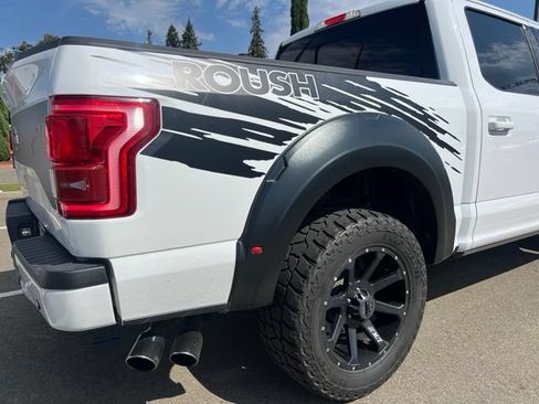 Used 2016 Ford F150 Lariat w/ Equipment Group 502A Luxury AWD/4WD image 11