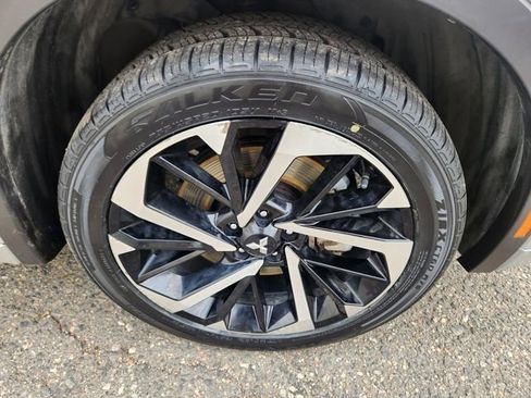 Used 2023 Mitsubishi Outlander SEL image 19