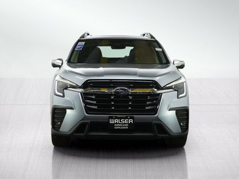 Used 2023 Subaru Ascent Limited w/ Technology Package AWD/4WD image 9